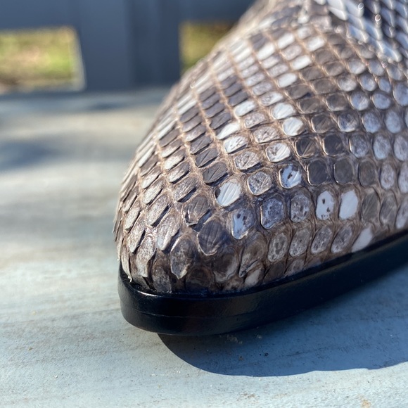 Boots - Picture 17 of 17